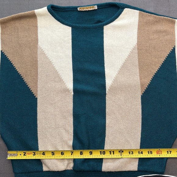 Vintage Vivanti Sweater - Picture 12 of 15